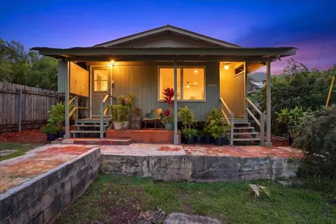 2301 W Vineyard St #C, Wailuku, HI 96793