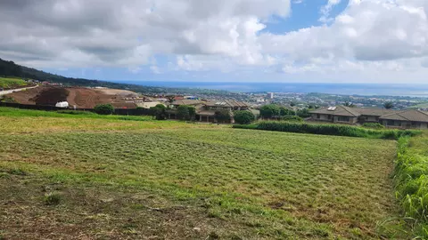 614 Kauna Lipo Dr, Wailuku, HI 96793