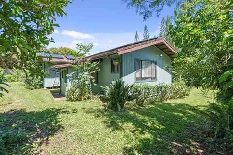 Exterior - 145 S Holokai Rd, Haiku, HI 96708 photo 6 of 15