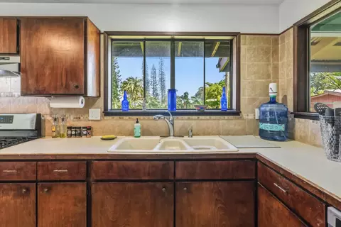 Kitchen - 145 S Holokai Rd, Haiku, HI 96708 photo 4 of 4