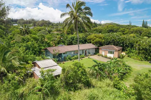 145 S Holokai Rd, Haiku, HI 96708