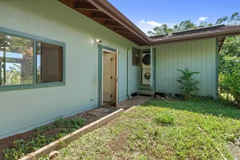 Exterior - 145 S Holokai Rd, Haiku, HI 96708 photo 4 of 15