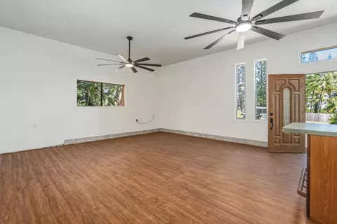 Living - 145 S Holokai Rd, Haiku, HI 96708 photo 4 of 8