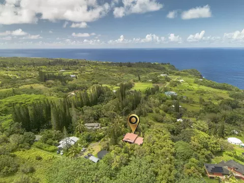 180 Mokupapa Rd, Haiku, HI 96708