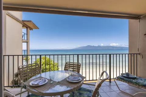 3723 Lower Honoapiilani Rd #302, Lahaina, HI 96761