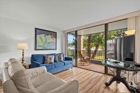 4310 Lower Honoapiilani Rd #220, Lahaina, HI 96761