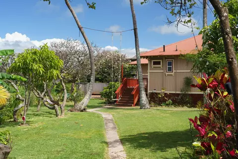 74 Wailani St, Wailuku, HI 96793