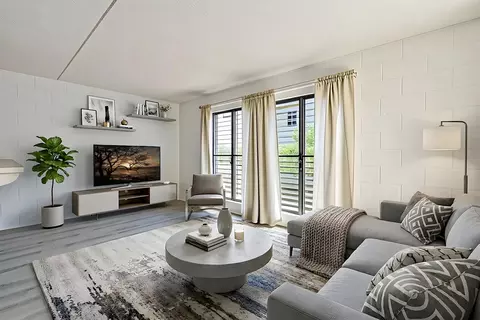 480 Pio Dr #203, Wailuku, HI 96793