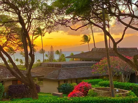 150 Puukolii Rd #15, Lahaina, HI 96761