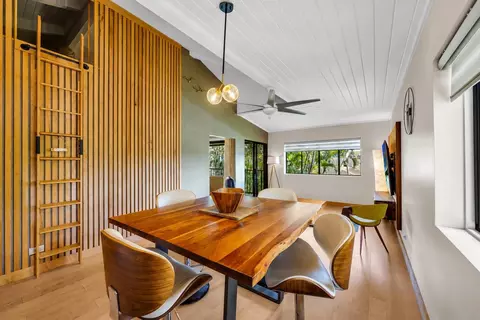 Dining - 3788 Lower Honoapiilani Rd #E212, Lahaina, HI 96761 photo 3 of 3
