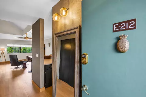 Entry Way - 3788 Lower Honoapiilani Rd #E212, Lahaina, HI 96761 photo 1 of 1