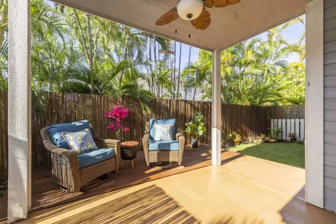 160 Keonekai Rd #8-102, Kihei, HI 96753