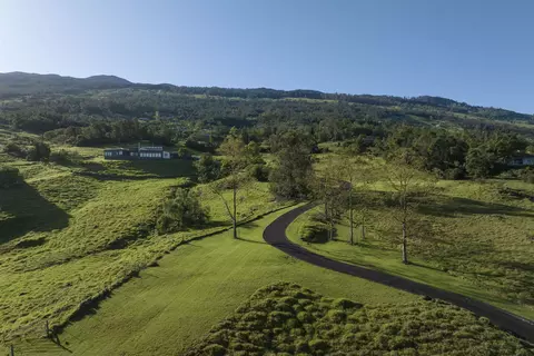 8515 Kula Hwy, Kula, HI 96790