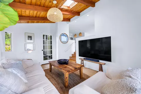Living - 1041 Lower Kimo Dr, Kula, HI 96790 photo 6 of 9