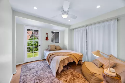 Bedroom - 1041 Lower Kimo Dr, Kula, HI 96790 photo 4 of 7
