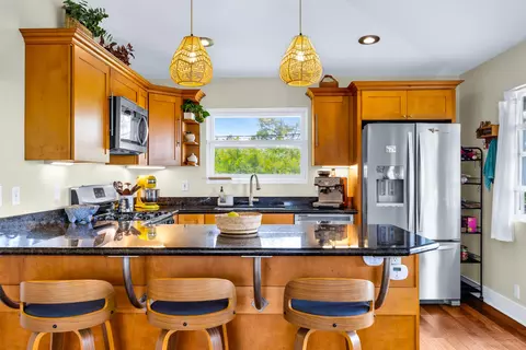 Kitchen - 1041 Lower Kimo Dr, Kula, HI 96790 photo 5 of 6