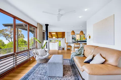 Living - 1041 Lower Kimo Dr, Kula, HI 96790 photo 4 of 9