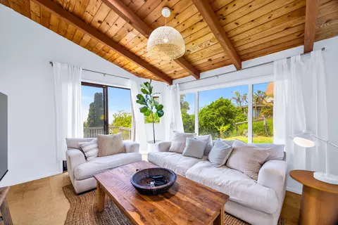 Living - 1041 Lower Kimo Dr, Kula, HI 96790 photo 5 of 9