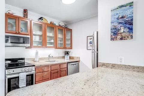 Kitchen - 5315 Lower Honoapiilani Rd #E138, Lahaina, HI 96761 photo 1 of 5