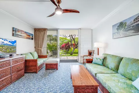 Living - 5315 Lower Honoapiilani Rd #E138, Lahaina, HI 96761 photo 4 of 8