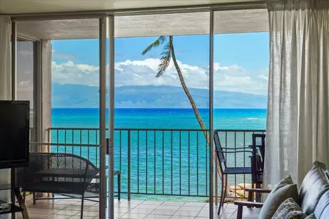 4365 Lower Honoapiilani Rd #209, Lahaina, HI 96761