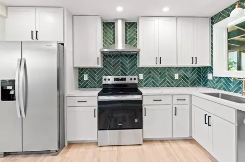 1982 Kalawi Pl, Wailuku, HI 96793