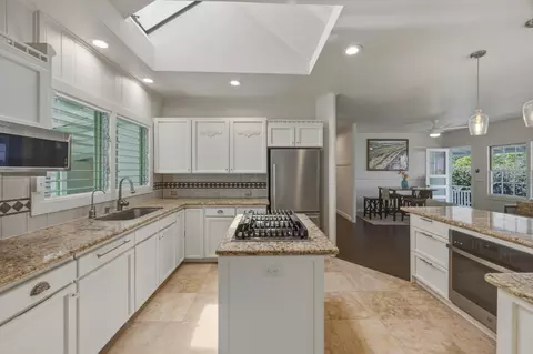 Kitchen - 3217 Luahine Pl, Haiku, HI 96708 photo 1 of 8