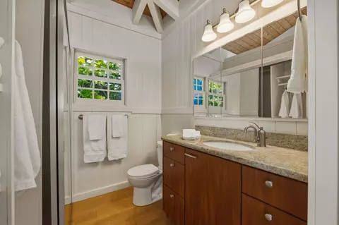 Bath - 3217 Luahine Pl, Haiku, HI 96708 photo 1 of 6