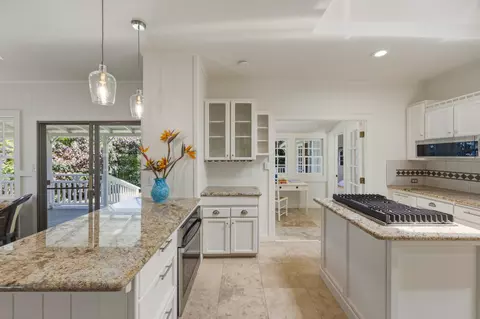 Kitchen - 3217 Luahine Pl, Haiku, HI 96708 photo 7 of 8
