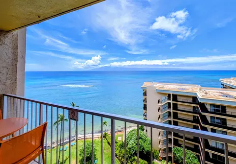 4365 Lower Honoapiilani Rd #1104, Lahaina, HI 96761