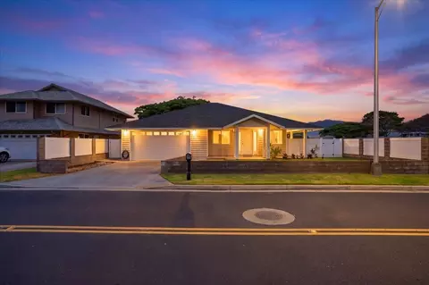 77 Kealohilani St, Kahului, HI 96732