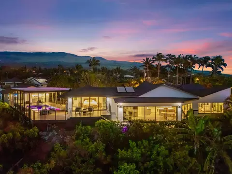 557 Kupulau Dr, Kihei, HI 96753