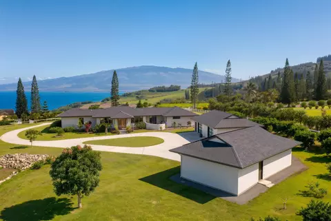 18 Lahaole Pl, Wailuku, HI 96793