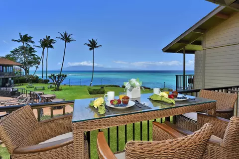 3975 Lower Honoapiilani Rd #204, Lahaina, HI 96761