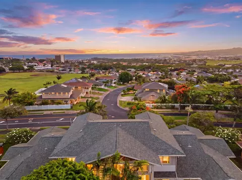 212 Hooulu Ln #406, Wailuku, HI 96793