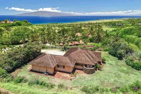 44 Lau Niu Way, Lahaina, HI 96761