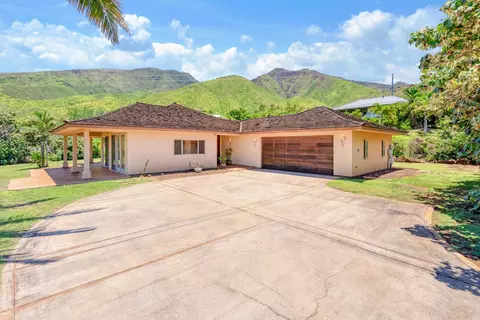 44 Lau Niu Way, Lahaina, HI 96761