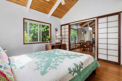 Bedroom - 630 Hoolawa Rd, Haiku, HI 96708 photo 3 of 5