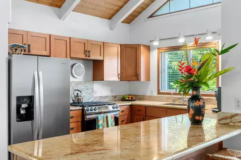 Kitchen - 630 Hoolawa Rd, Haiku, HI 96708 photo 4 of 4