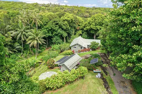 Exterior - 630 Hoolawa Rd, Haiku, HI 96708 photo 3 of 19