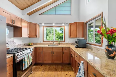 Kitchen - 630 Hoolawa Rd, Haiku, HI 96708 photo 1 of 4