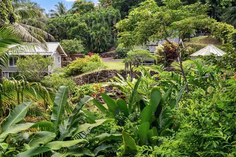 Exterior - 630 Hoolawa Rd, Haiku, HI 96708 photo 13 of 19
