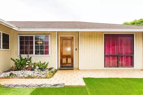 925 Kuhio Pl, Wailuku, HI 96793