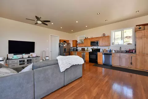 Kitchen - 390 Punakea Loop #A, Lahaina, HI 96761 photo 2 of 2
