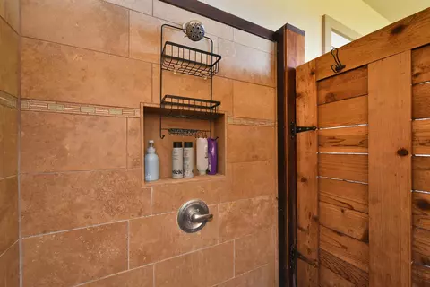 Bath - 390 Punakea Loop #A, Lahaina, HI 96761 photo 7 of 7