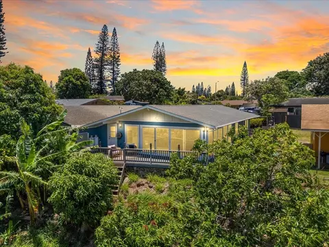 5177 Hanawai St #F, Lahaina, HI 96761