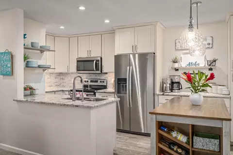 140 Uwapo Rd #58-204, Kihei, HI 96753