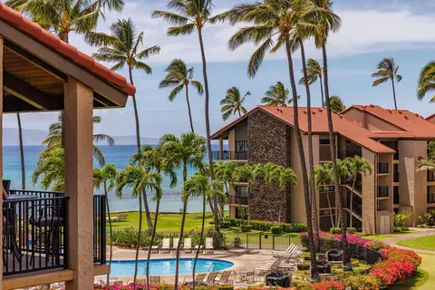 3543 Lower Honoapiilani Rd #D-401, Lahaina, HI 96761