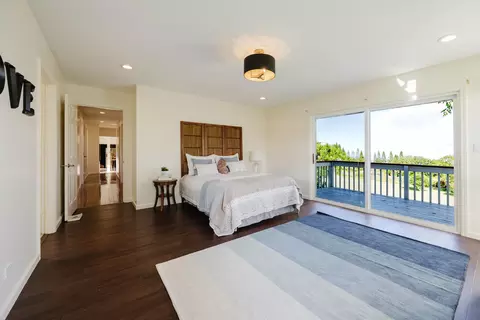Bedroom - 860 Holopuni Rd, Kula, HI 96790 photo 1 of 6