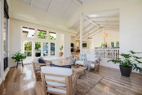 Living - 860 Holopuni Rd, Kula, HI 96790 photo 5 of 10
